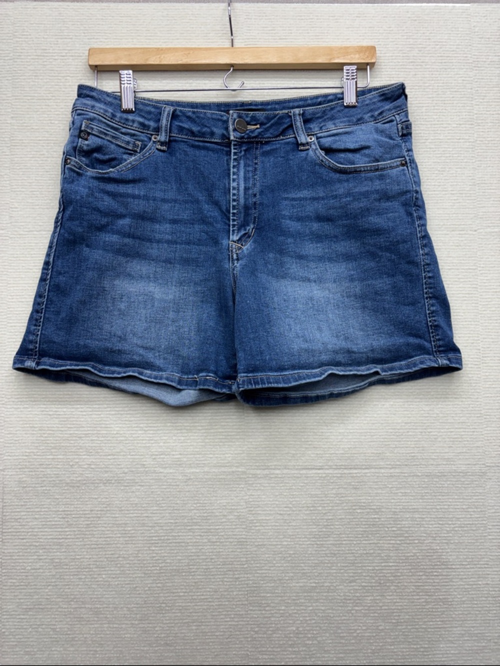 Dear John | 30 Classic Women's Denim Shorts - Blue